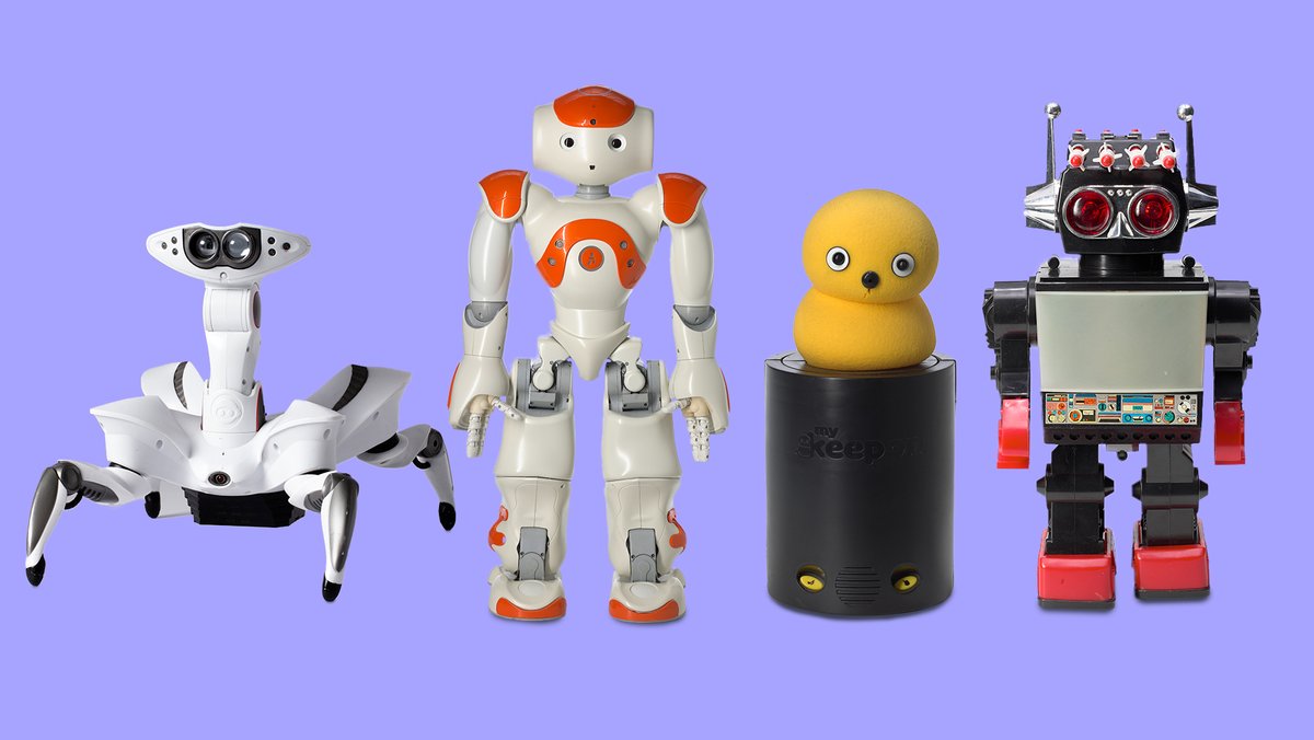 Auswahl einiger der Roboter und Roboter-Spielfiguren in der neuen Dauerausstellung "Robotic Worlds" in der Pinakothek der Moderne in München | Bild: Die Neue Sammlung – The Design Museum / K. Mewes / BR Media Auswahl einiger der Roboter und Roboter-Spielfiguren in der neuen Dauerausstellung "Robotic Worlds" in der Pinakothek der Moderne in München