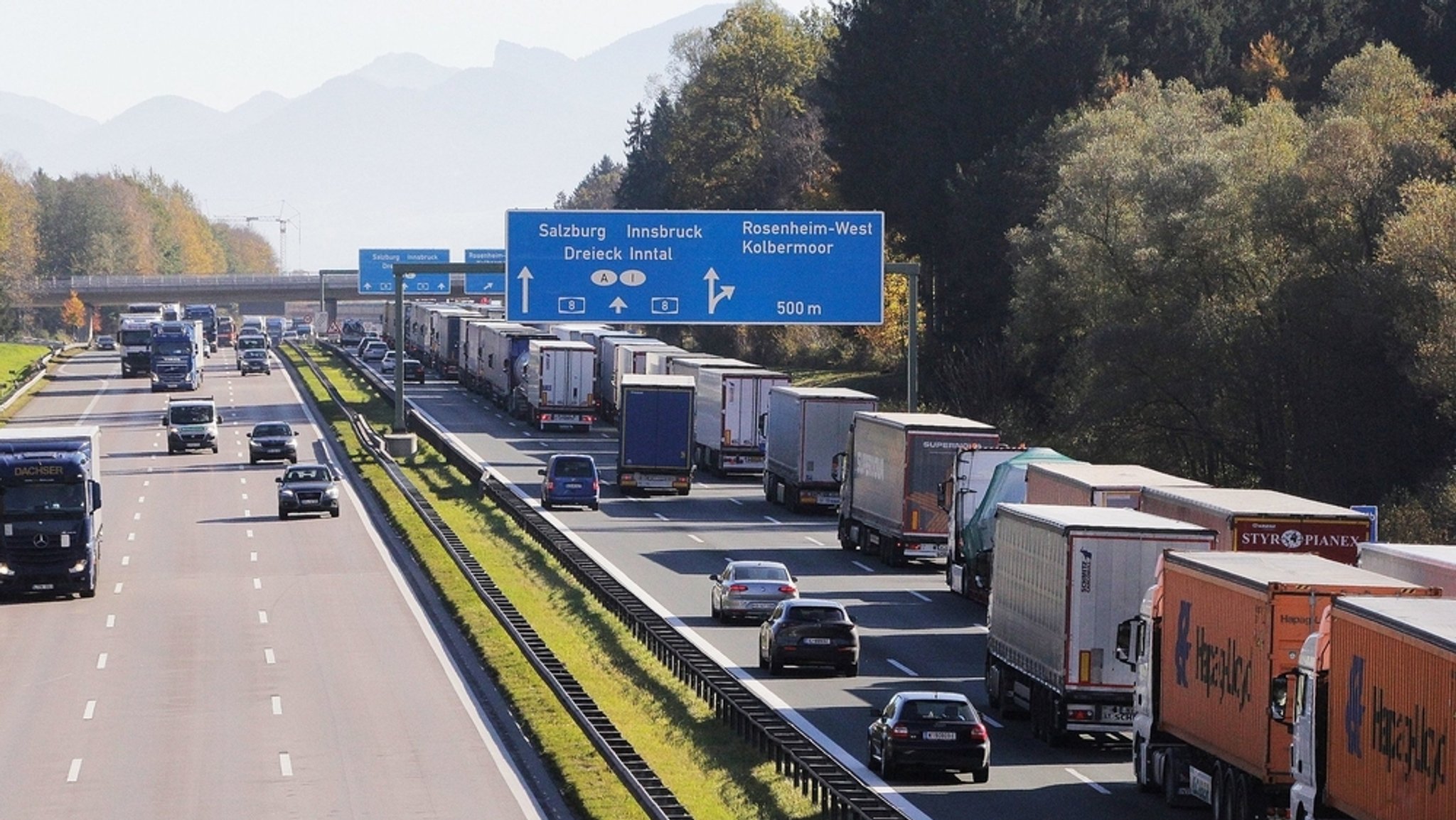 Im "Nadelöhr" Inntal gehört Stau zum Alltag.