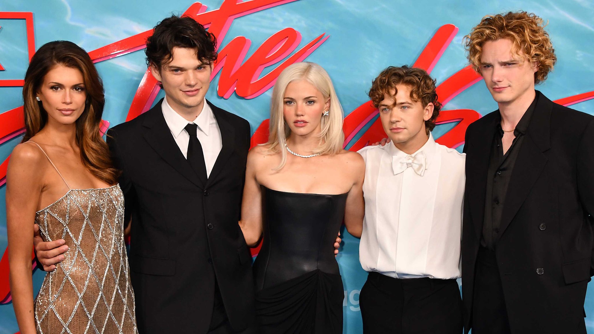 Der Haupt-Cast der Serie "The Shards": Kaia Gerber, Homer Gere, Hayes Warner, Igby Rigney und Graham Campbell (v.l.n.r.)