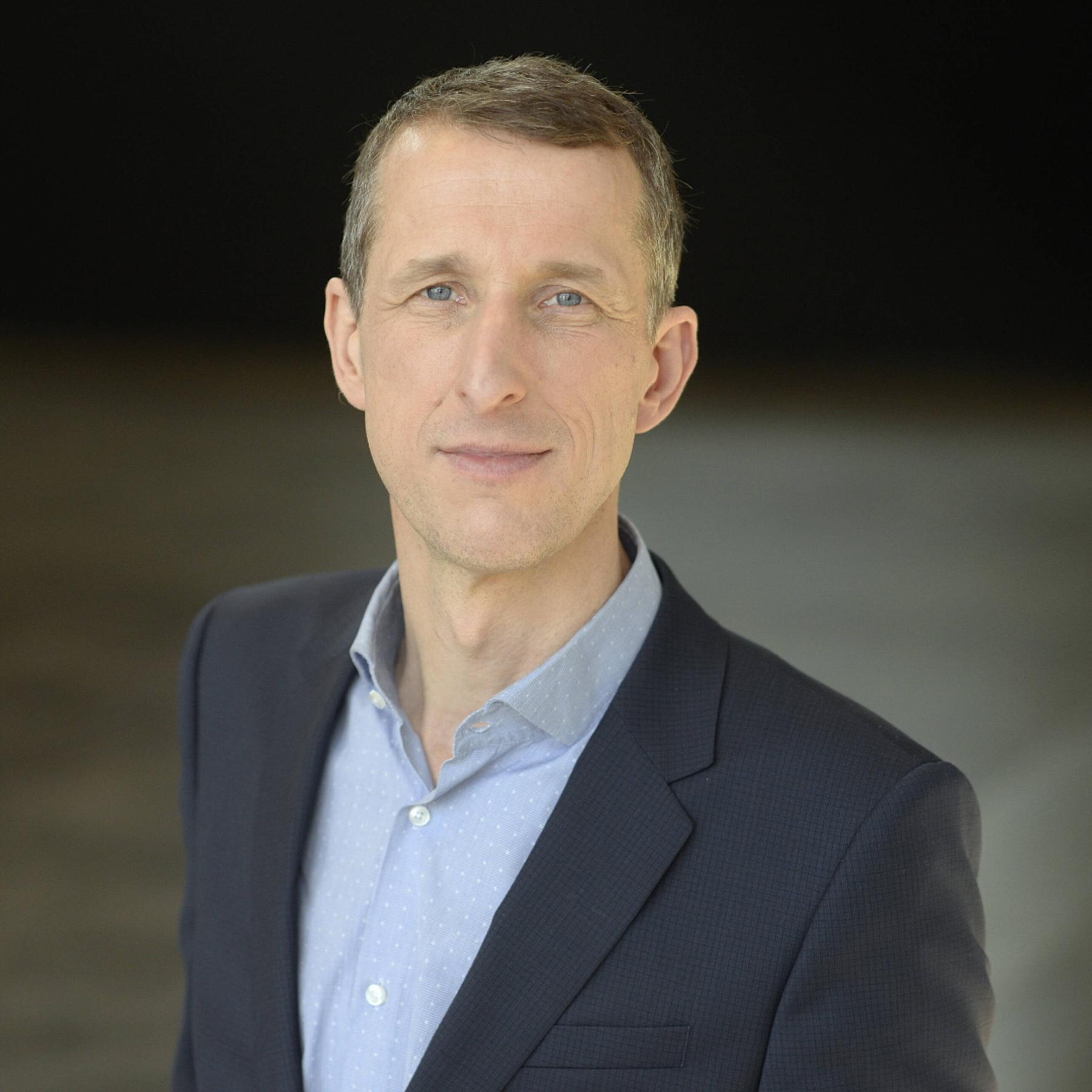 Der Mythos vom tugendhaften Frühaufsteher – wie Wecker, Klöster und der 5-Uhr-Club unseren Morgen prägen