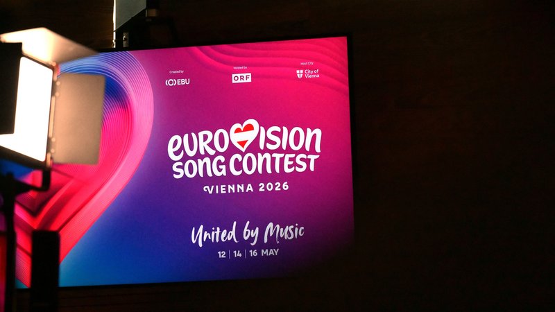 Das Logo zum Eurovision Song Contest - Vienna 2026 , im Rahmen eines Pressetermins "Medienupdate zum Eurovision Song Contest" am Dienstag, 18. November 2025 in der Wiener Stadthalle. | Bild: picture alliance / HARALD SCHNEIDER / APA / picturedesk.com | HARALD SCHNEIDER Das Logo zum Eurovision Song Contest - Vienna 2026 , im Rahmen eines Pressetermins "Medienupdate zum Eurovision Song Contest" am Dienstag, 18. November 2025 in der Wiener Stadthalle.