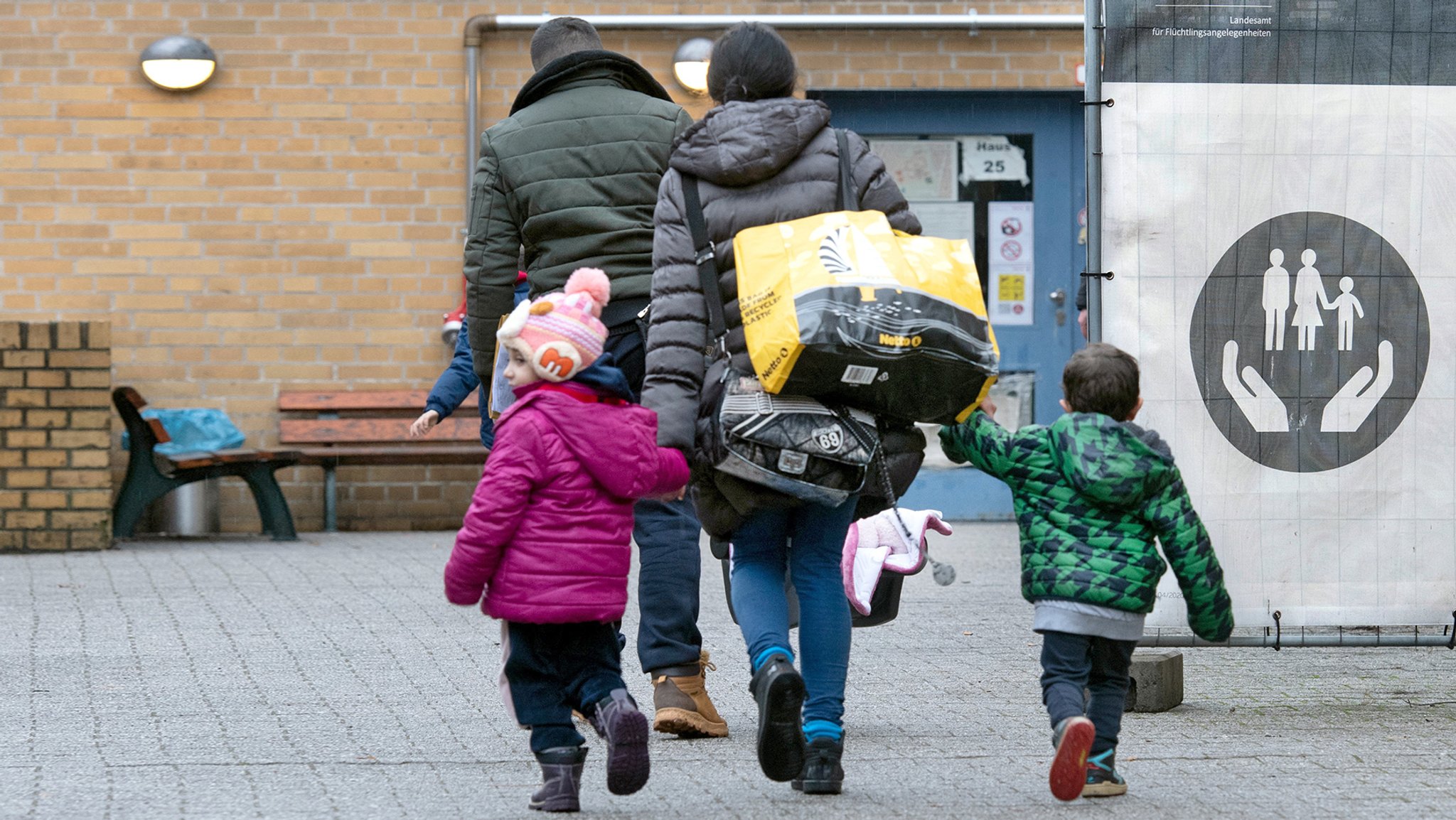 Bundesinnenministerin Faeser sagte, es sei "seltsam", dass Länder und Kommunen schon Anfang April sagen, dass das Geld nicht für das gesamte Jahr reiche.