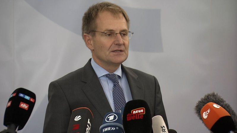 Pressekonferenz zur Reichsbürger-Razzia mit Generalbundesanwalt Peter Frank