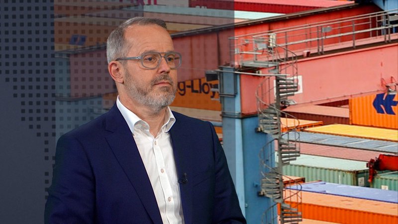 Der Chefvolkswirt der Bayern LB Jürgen Michels. | Bild: BR Der Chefvolkswirt der Bayern LB Jürgen Michels.