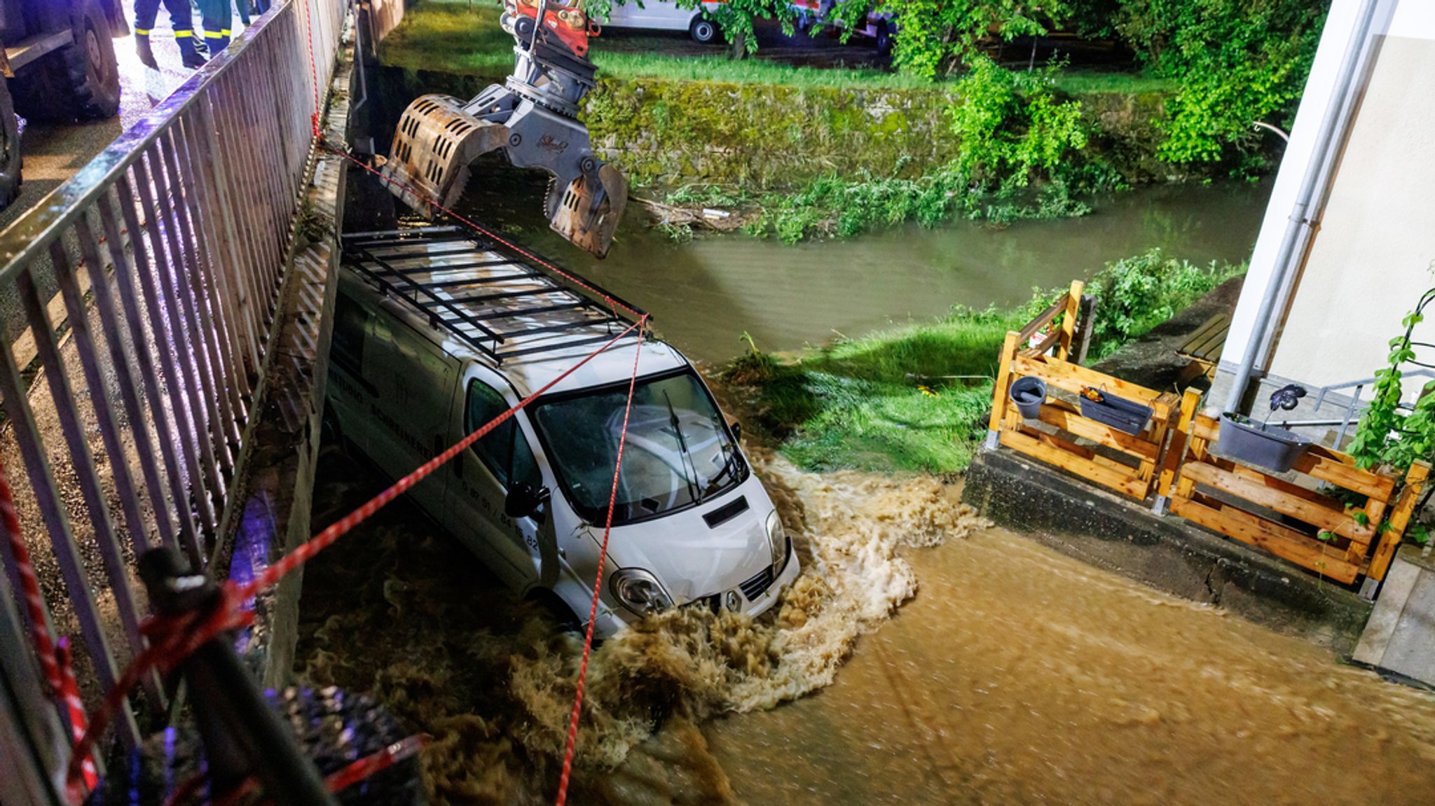 Schwere Unwetter in Bayern: Dramatische Szenen in Kastl