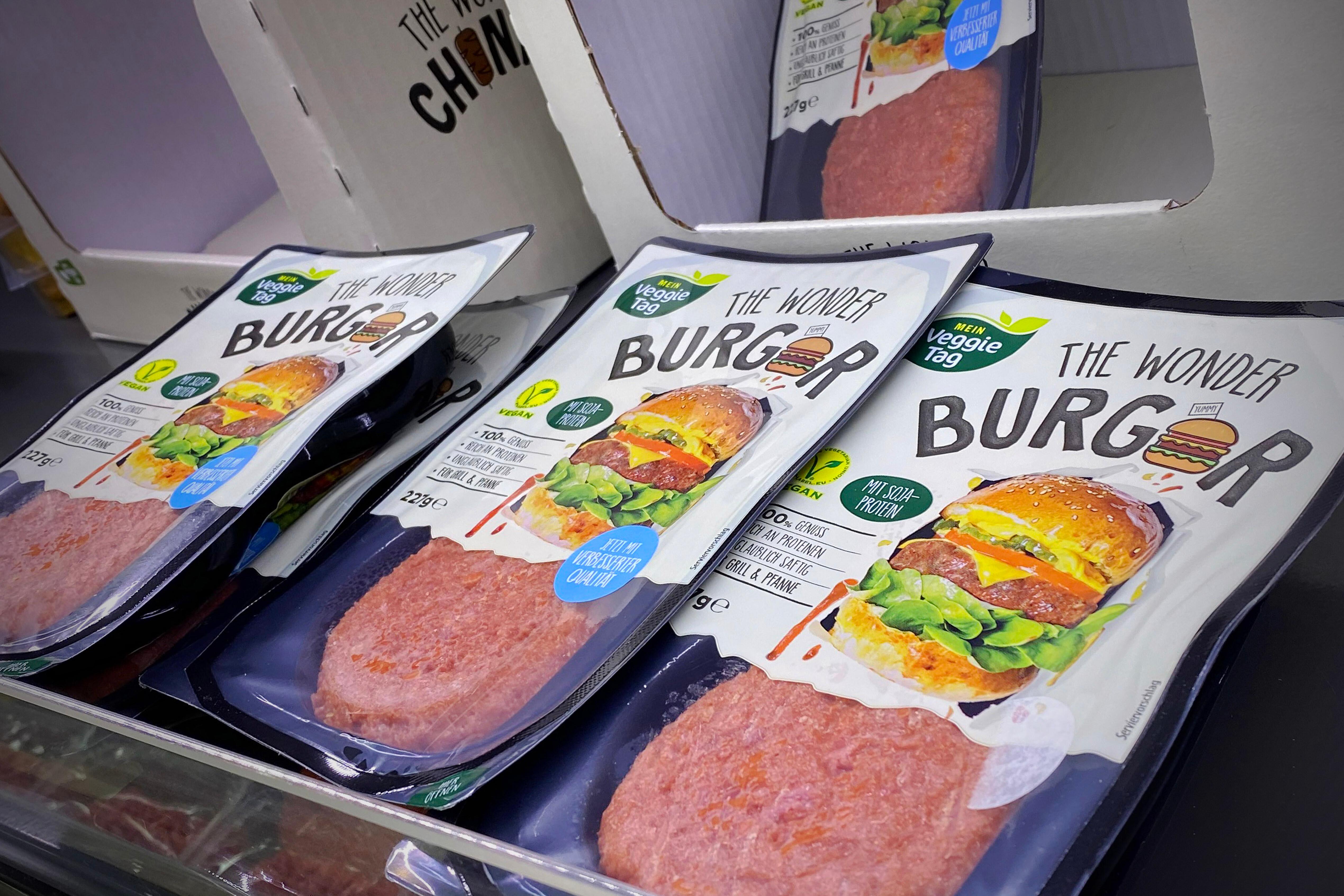 Ein Veggie-Burger im Supermarkt