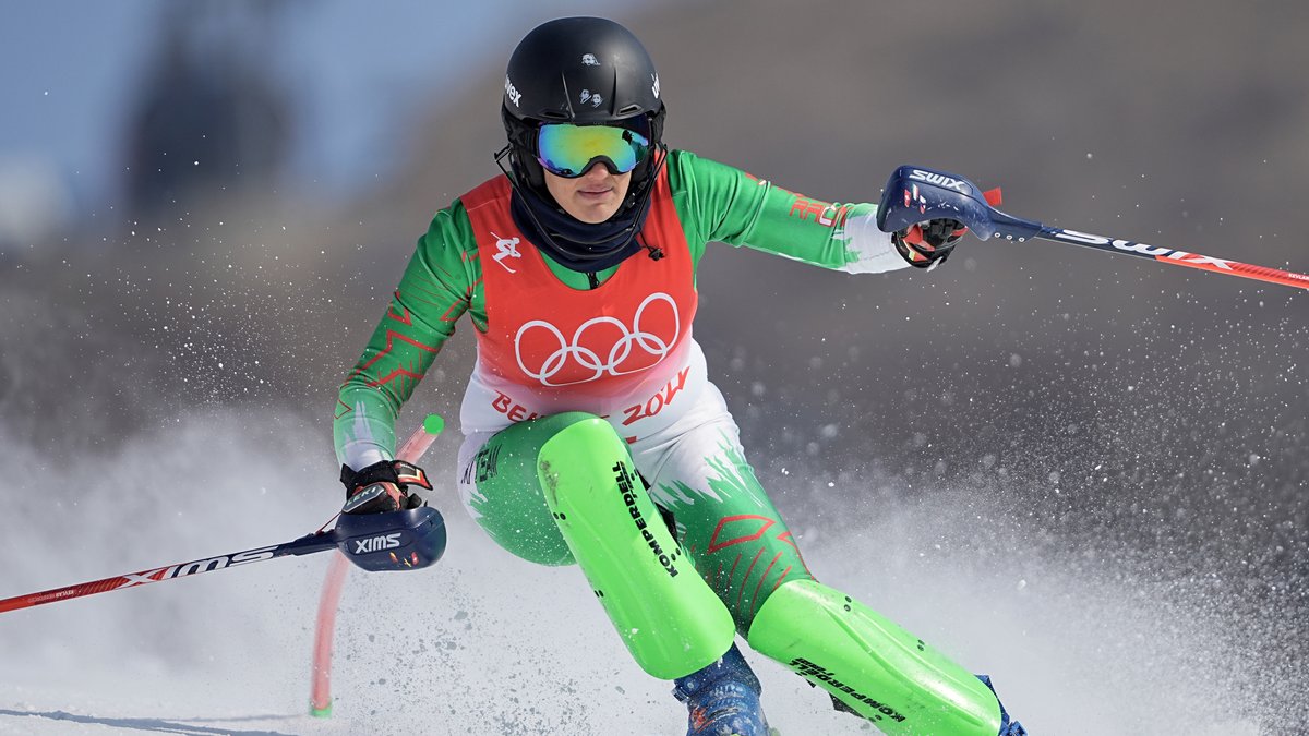 Archivbild: Die iranische Skifahrerin Atefeh Ahmadi 2022 bei den Olympischen Winterspielen in Peking.
