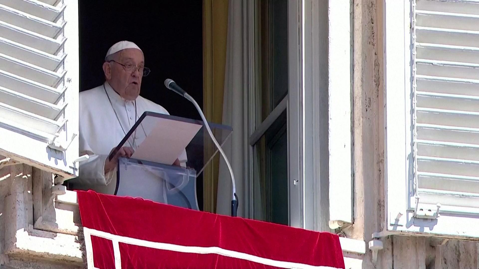 Papst beim Mittagsgebet in Rom