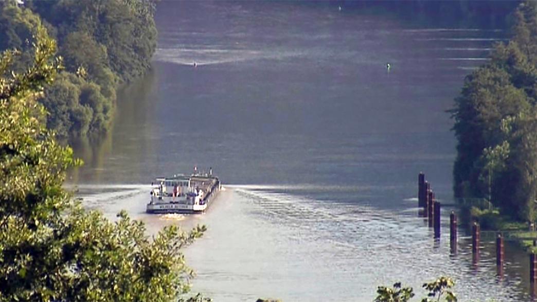 Seemannssatz Immer Eine Wasser Unterm Kiel Binnenschiffer/-in : Immer eine Handbreit Wasser unterm Kiel