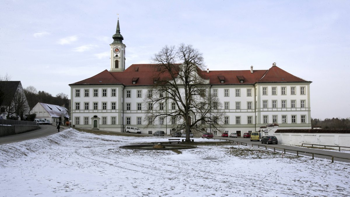 Kloster Schäftlarn und Benediktiner Gymnasium. 