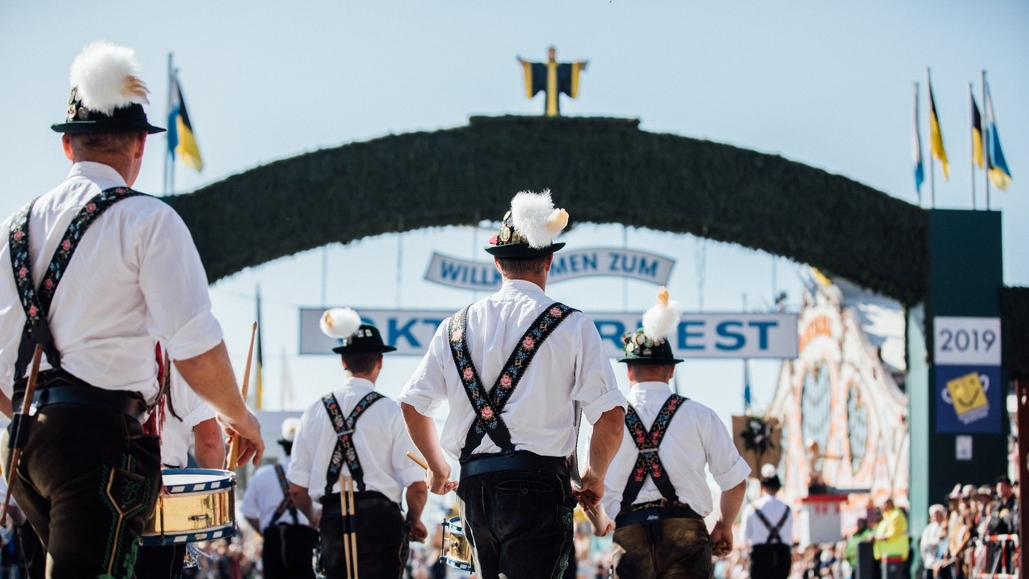 Einzug der Wiesnwirte 2019