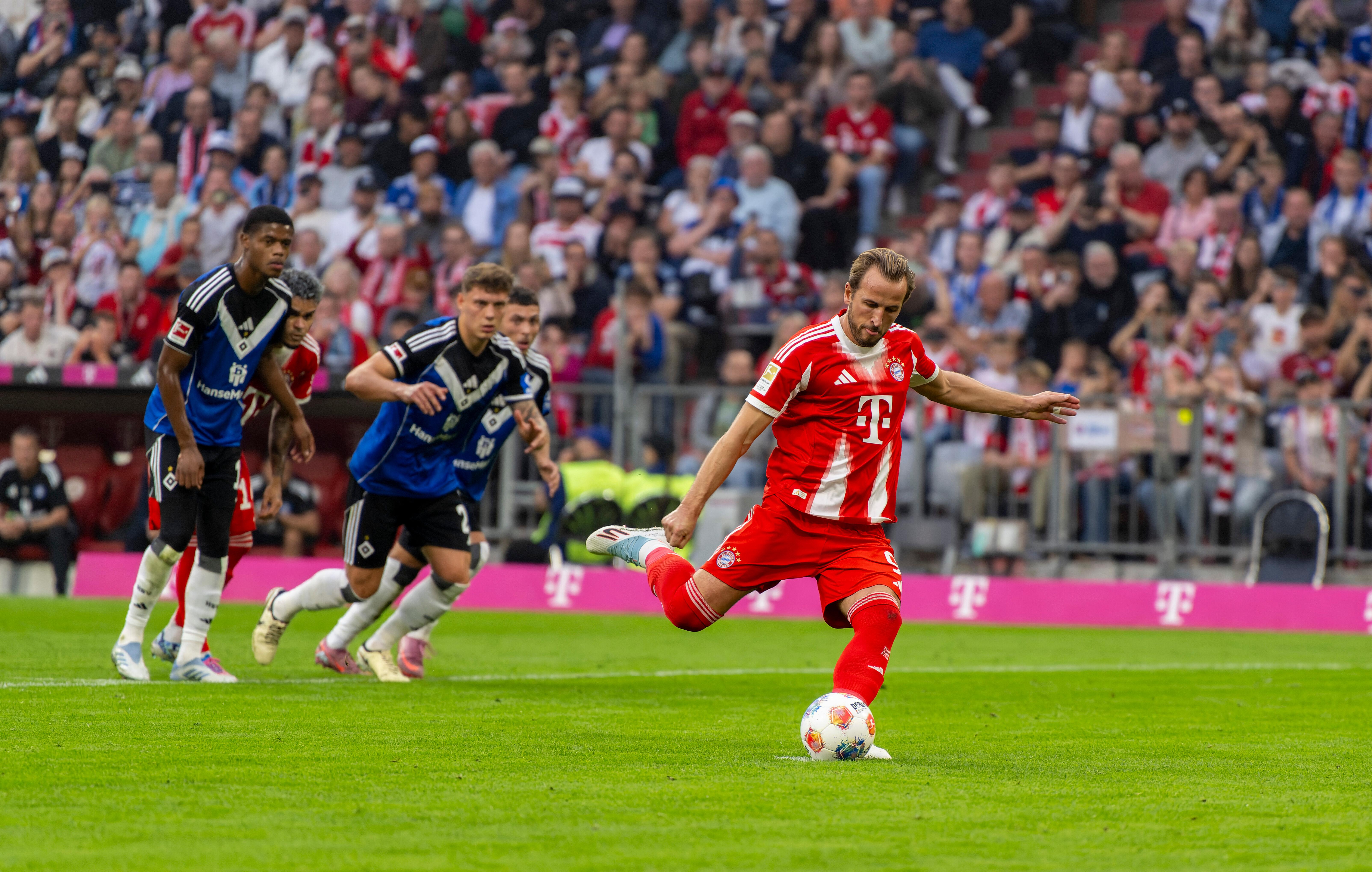 Spielszene FC Bayern - Hamburger SV