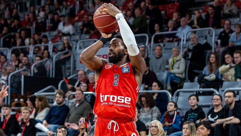Malik Johnson (Bamberg Baskets) | Bild: picture alliance / Eibner-Pressefoto/G. Santemiz Malik Johnson (Bamberg Baskets)