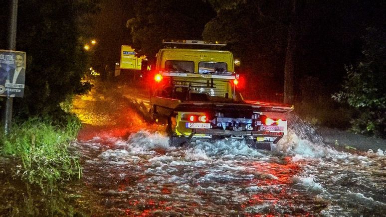 Überschwemmte Straße in Straubing | Bild:News5
