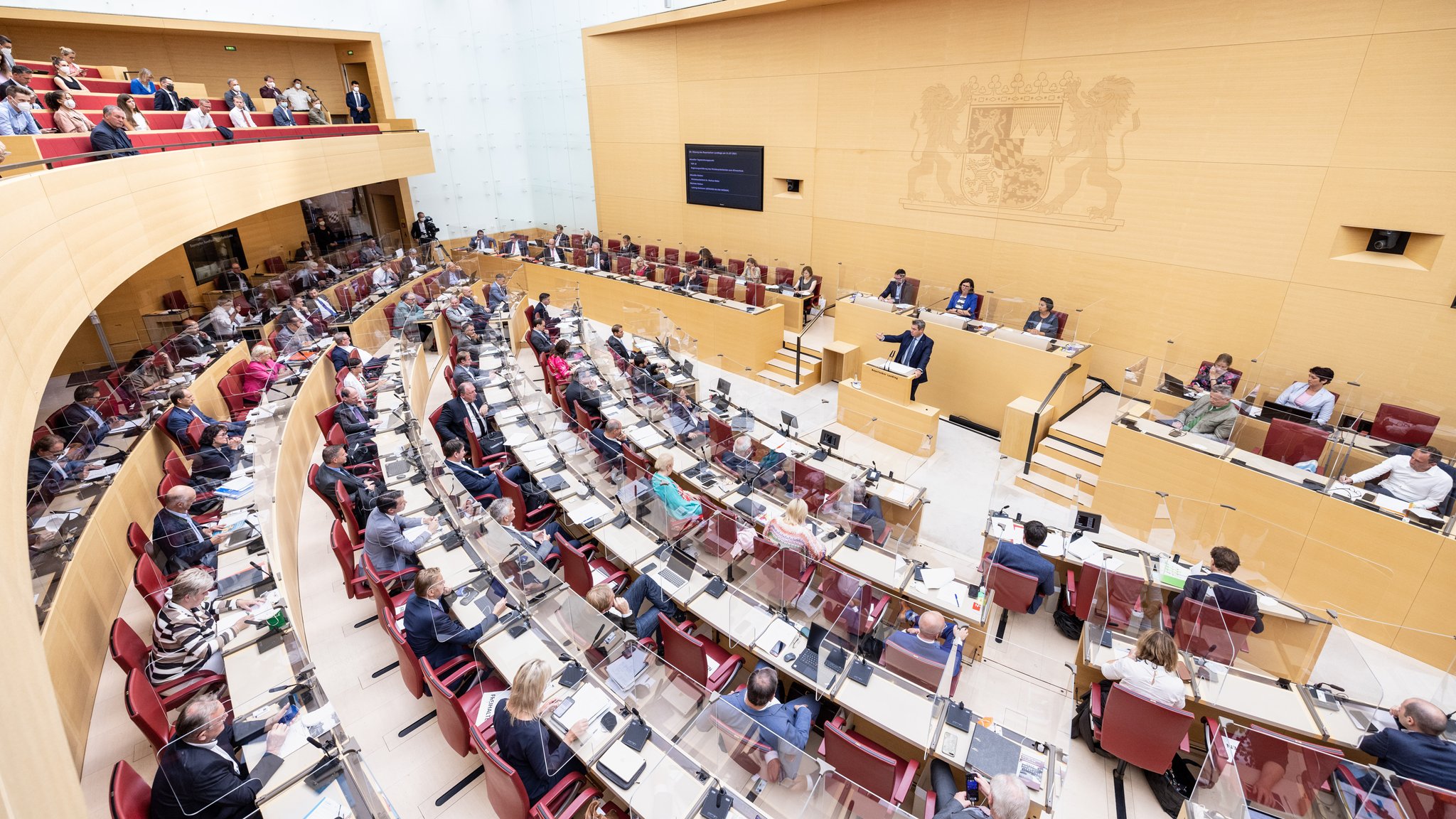 Plenarsaal des Bayerischen Landtags während einer Regierungserklärung von Ministerpräsident Söder (CSU) am 21.07.21