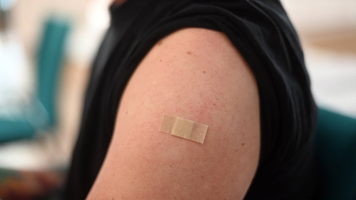 "Impfstoff-Shedding": Die Angst vor dem Kontakt zu Geimpften
