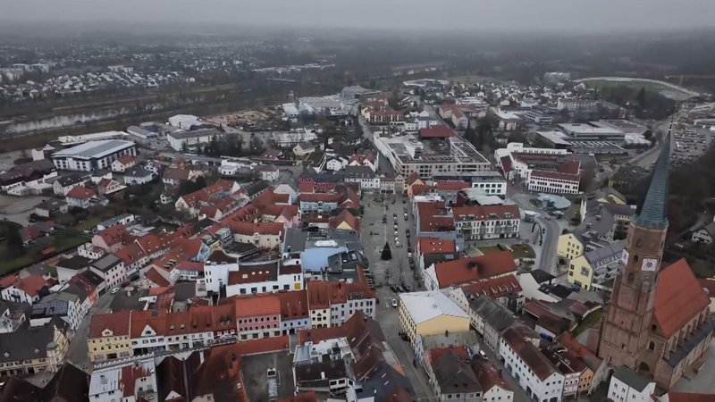 Blick auf Dingolfing | Bild: Bayerischer Rundfunk 2025 Blick auf Dingolfing