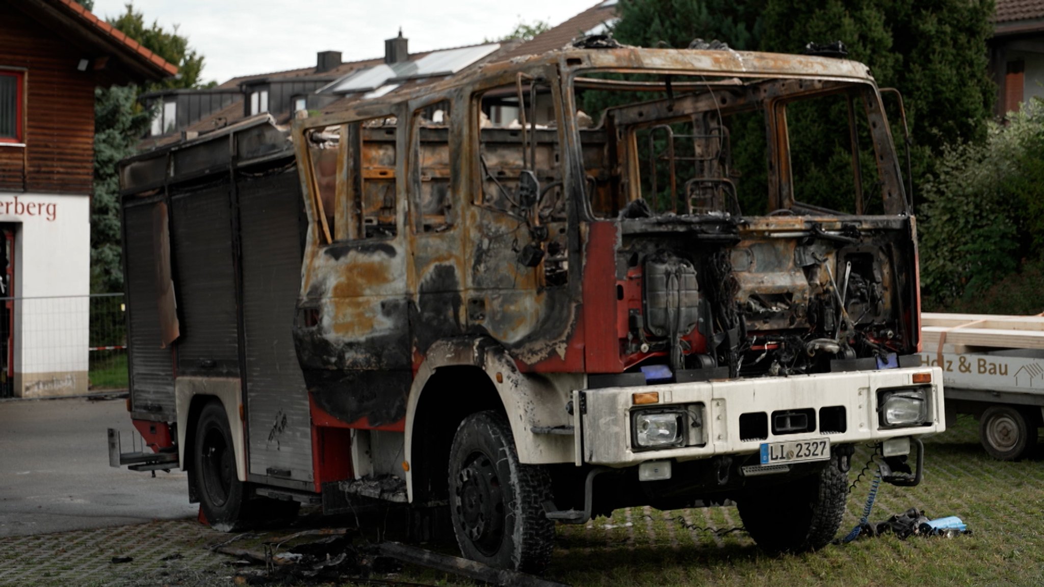 Normalerweise wird die Feuerwehr gerufen, wenn sie anderen helfen soll. Dieses Mal war eine Wache selbst betroffen. 