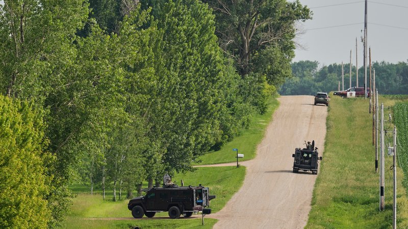 Suche nach dem Verdächtigen in den USA | Bild: picture alliance / ASSOCIATED PRESS | George Walker IV Suche nach dem Verdächtigen in den USA