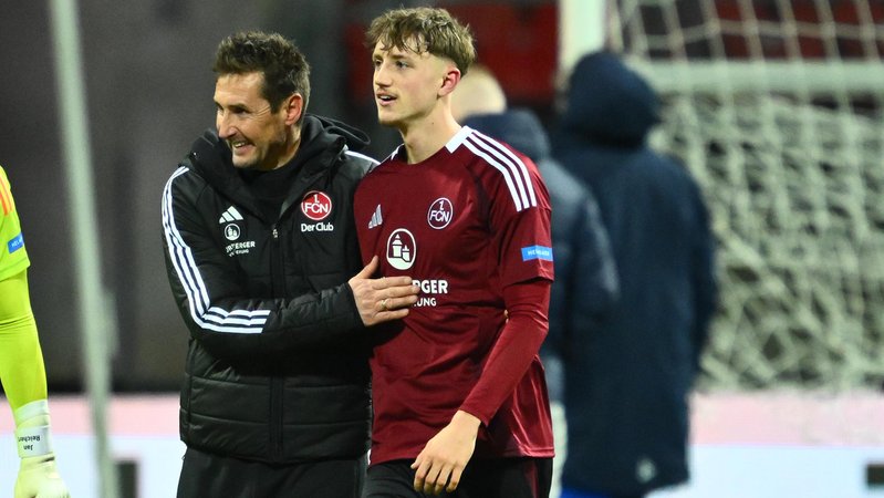 Miroslav Klose und Tim Drexler | Bild: picture-alliance/dpa Miroslav Klose und Tim Drexler