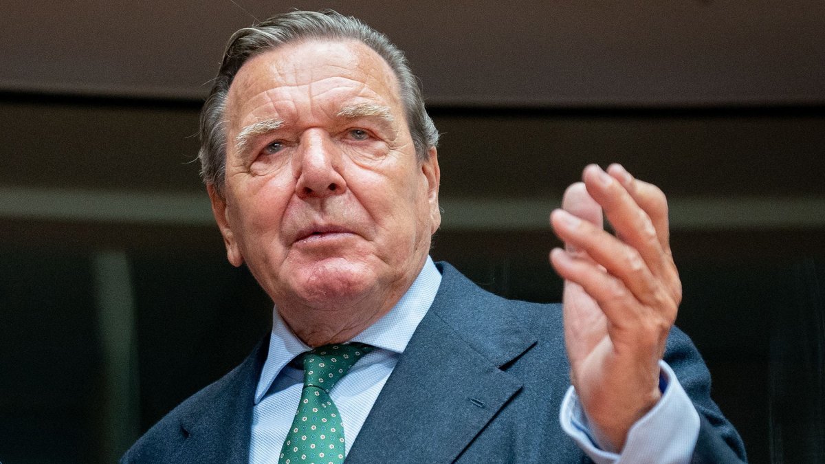 Schröder: Sanktionen gegen Moskau langfristig nicht durchhaltbar