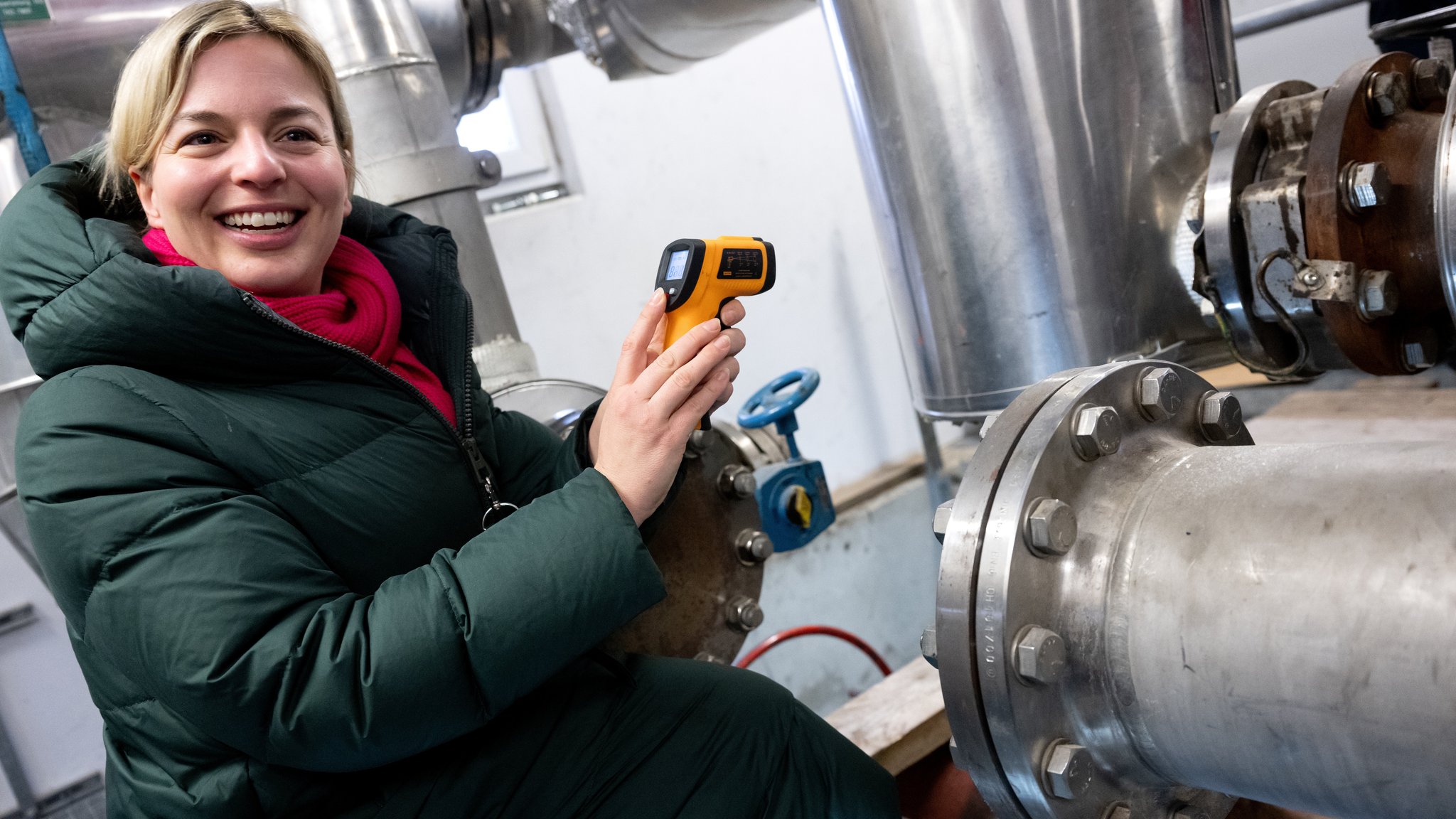 Katharina Schulze, Grünen-Fraktionsvorsitzende beim Geothermie-Ortstermin in Pullach