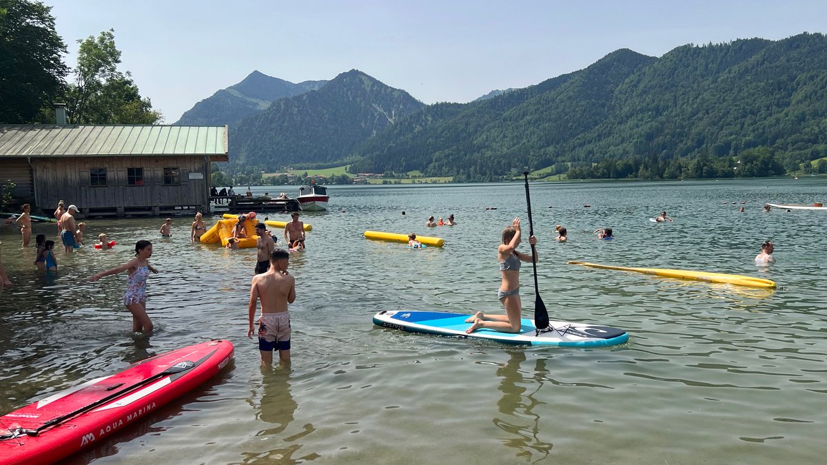 Schon im Juni herrschte im Strandbad Schliersee sommerliche Hitze