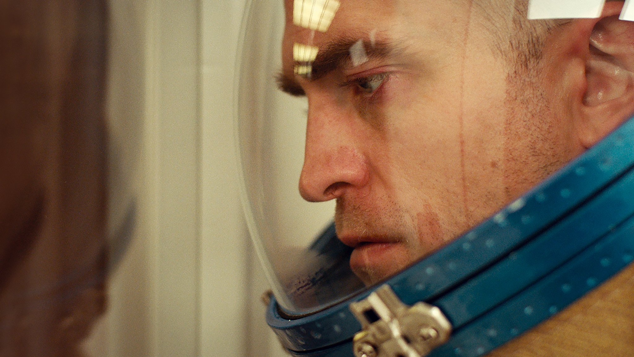 Robert Pattinson kämpft im All ums Leben seiner Tochter im Sci-Fi-Drama "High Life" (Filmszene).