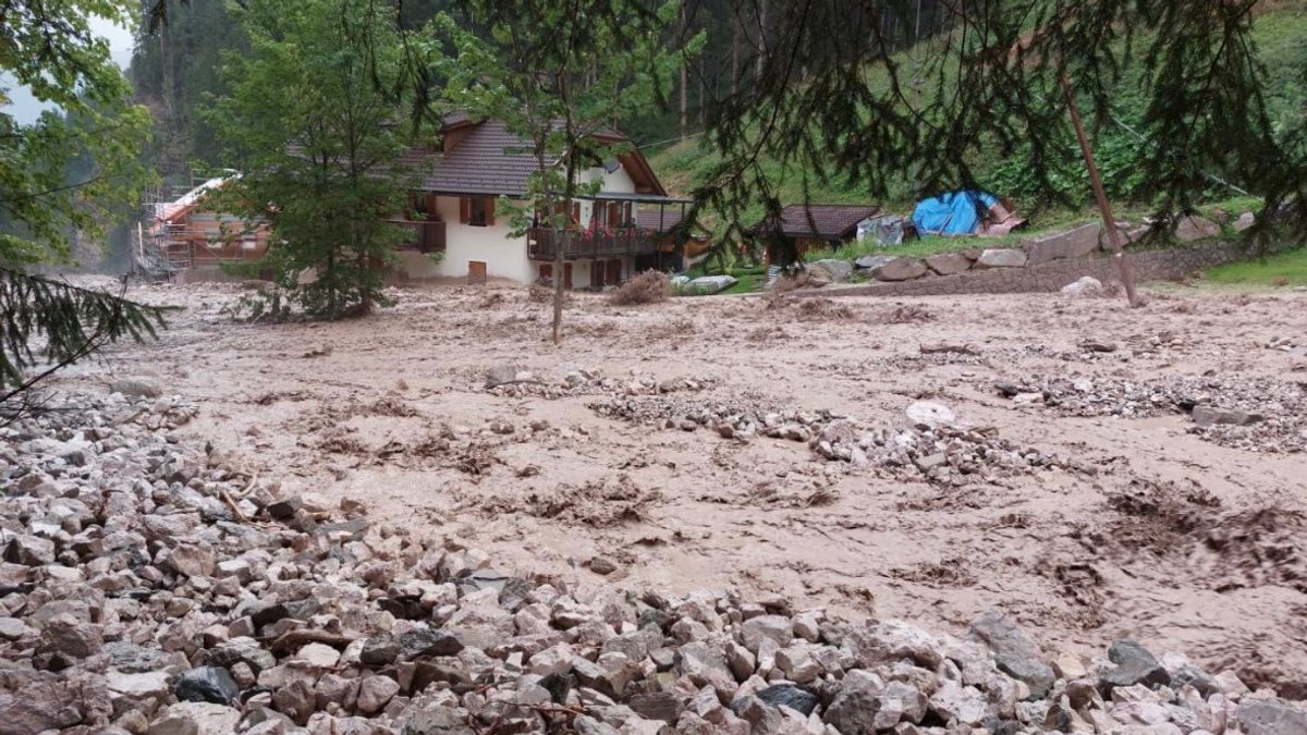 Schwere Unwetter-Schäden in Südtirol - Aufräumarbeiten laufen
