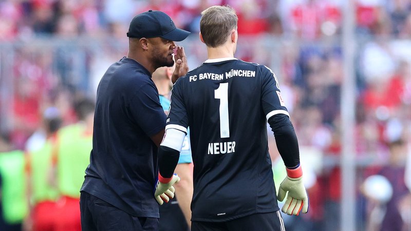 FC-Bayern-Trainer Vincent Kompany und Torwart Manuel Neuer | Bild: picture-alliance/dpa FC-Bayern-Trainer Vincent Kompany und Torwart Manuel Neuer
