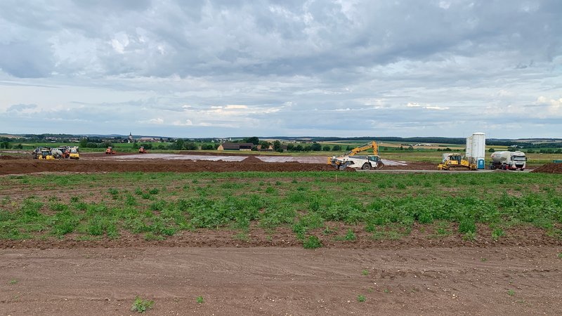 Bauarbeiten Konverterstation Bergrheinfeld | Bild: BR/Norbert Steiche Bauarbeiten Konverterstation Bergrheinfeld