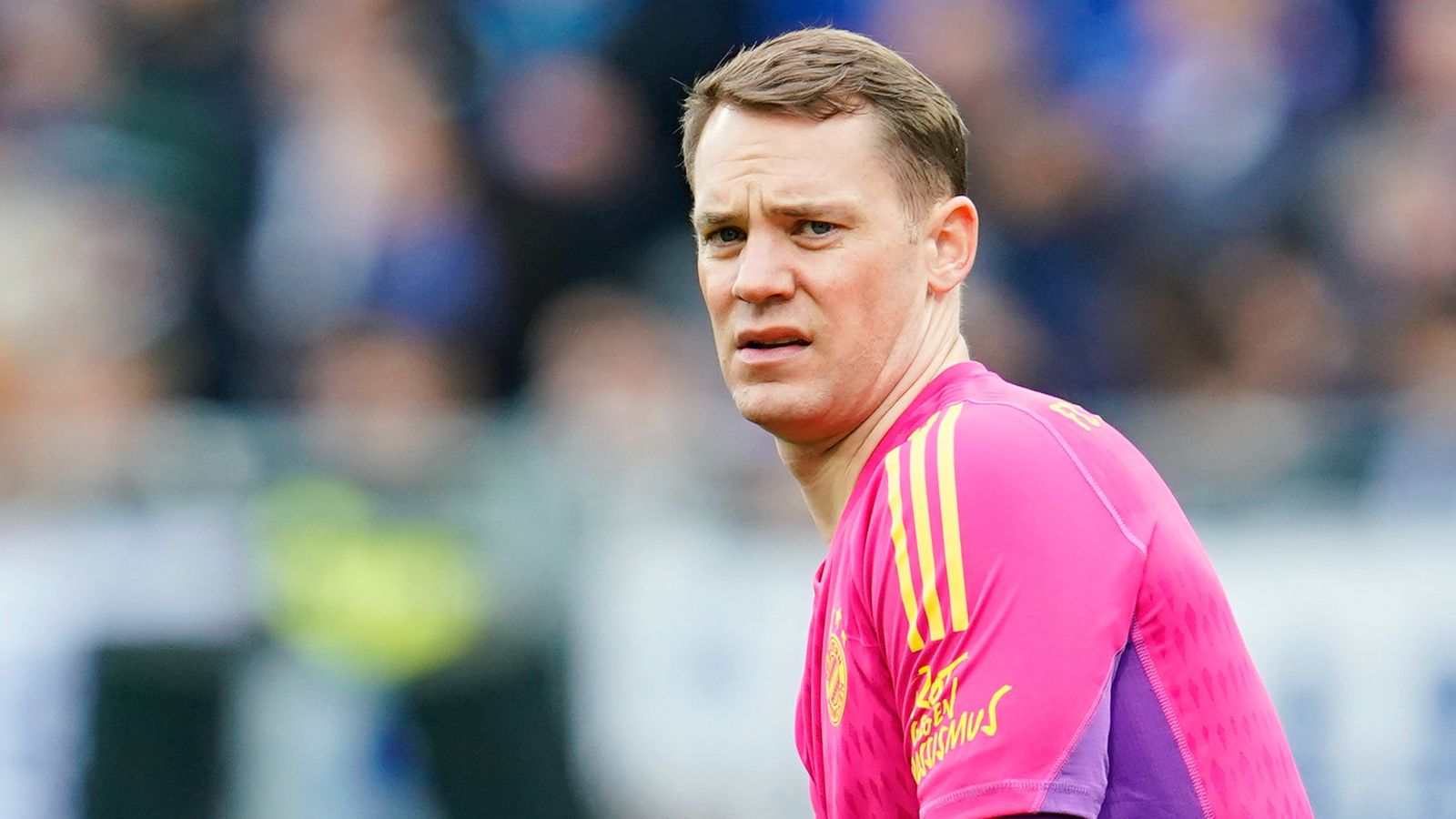 Bundestrainer Julian Nagelsmann hat mit Blick auf die EM eine Entscheidung getroffen. Beim Heimturnier soll Manuel Neuer im Tor stehen. Doch schon beim Start in das EM-Jahr muss Marc-André ter Stegen ...