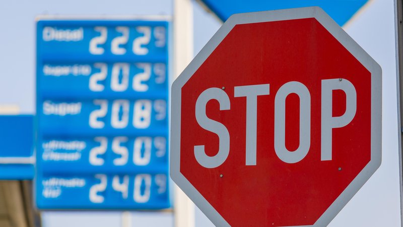 Symbolbild: Die Kraftstoffpreise steigen weiter deutlich an. | Bild: picture alliance / Bonn.digital | Marc John Symbolbild: Die Kraftstoffpreise steigen weiter deutlich an.