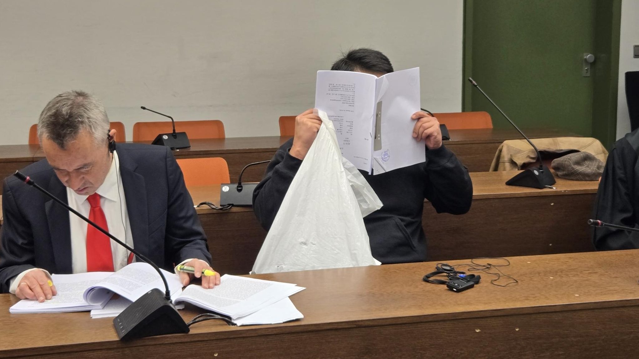 Opfer betäubt, vergewaltigt und gefilmt? Angeklagter schweigt