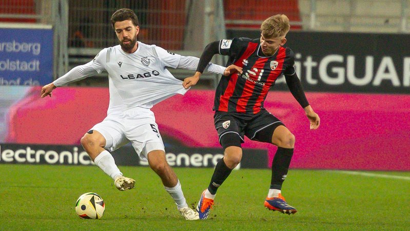 FC Ingolstadt 04 - FC Energie Cottbus | Bild: picture alliance / Fotostand FC Ingolstadt 04 - FC Energie Cottbus