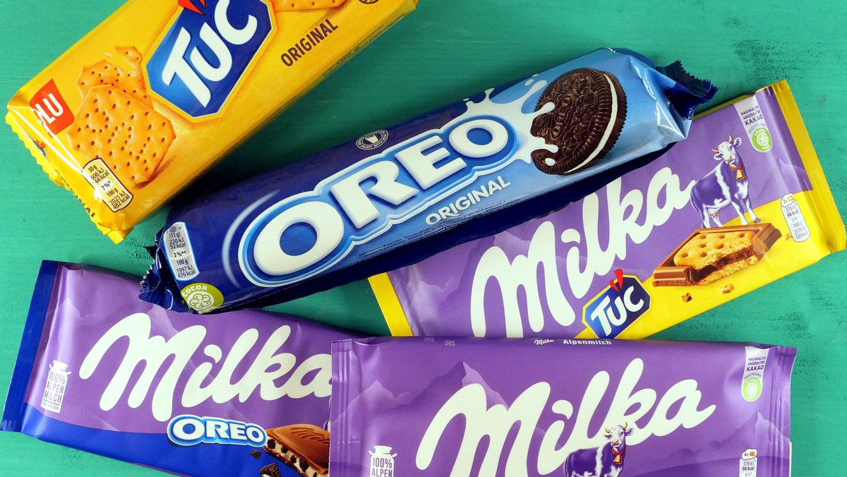 Süßwaren vom Hersteller Mondelez: Milka-Schokolade sowie Tuc- und Oreo-Kekse