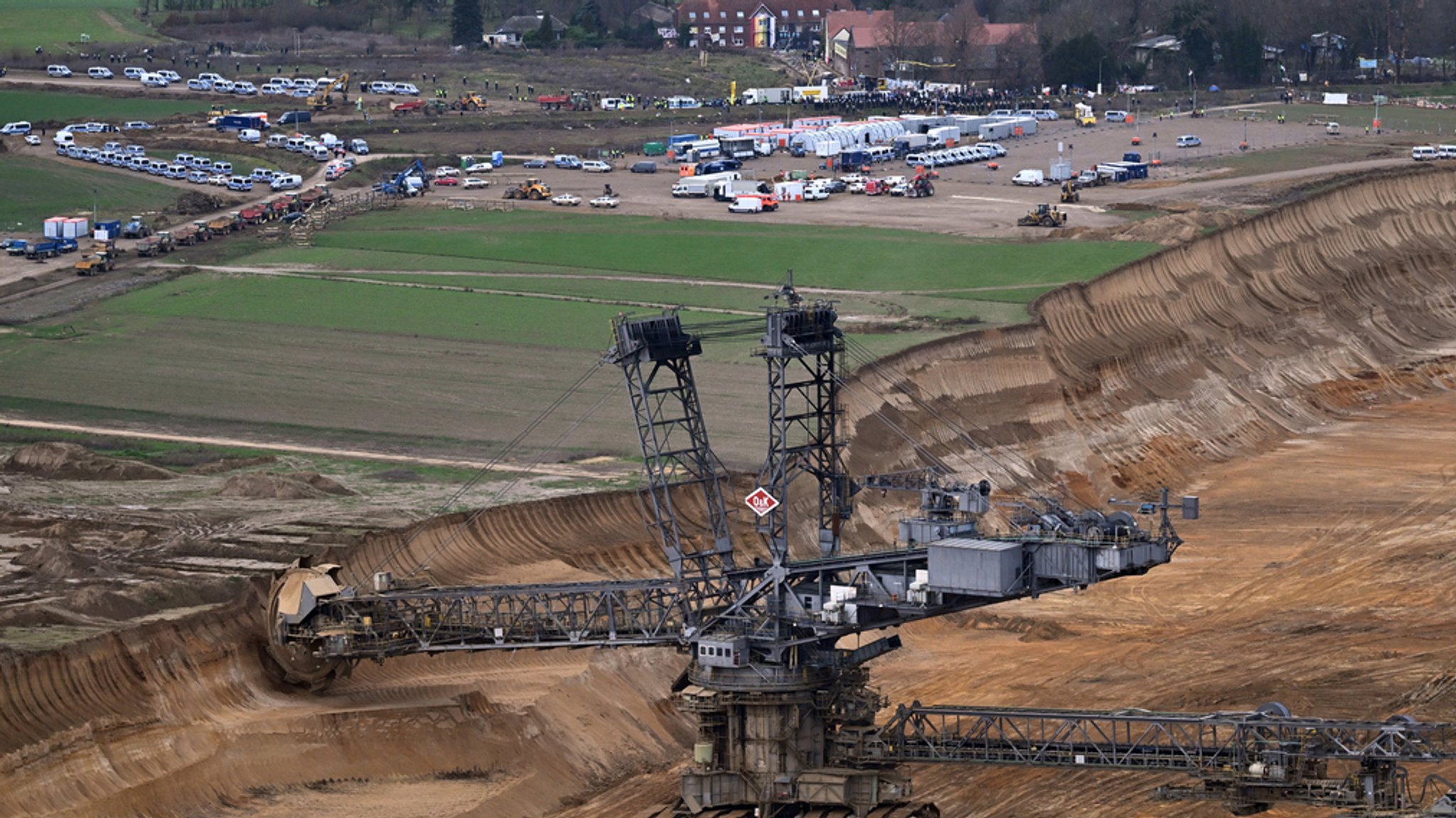 Lützerath am Rand des Kohletagebaus Garzweiler