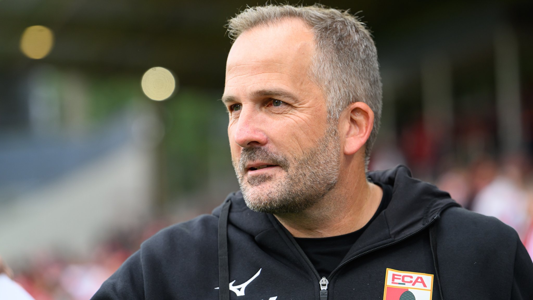 Manuel Baum startet mit dem FC Augsburg in eine neue Saison | Bild: picture-alliance/dpa Manuel Baum startet mit dem FC Augsburg in eine neue Saison