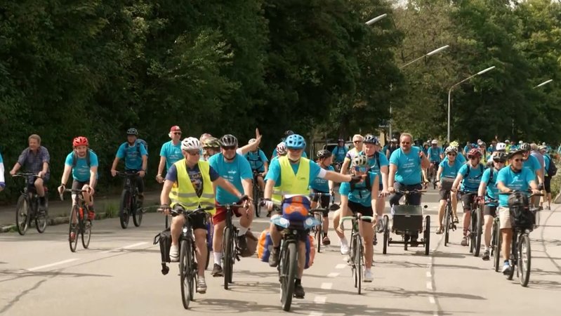 Radfahrer unterwegs nach Fürstenfeldbruck