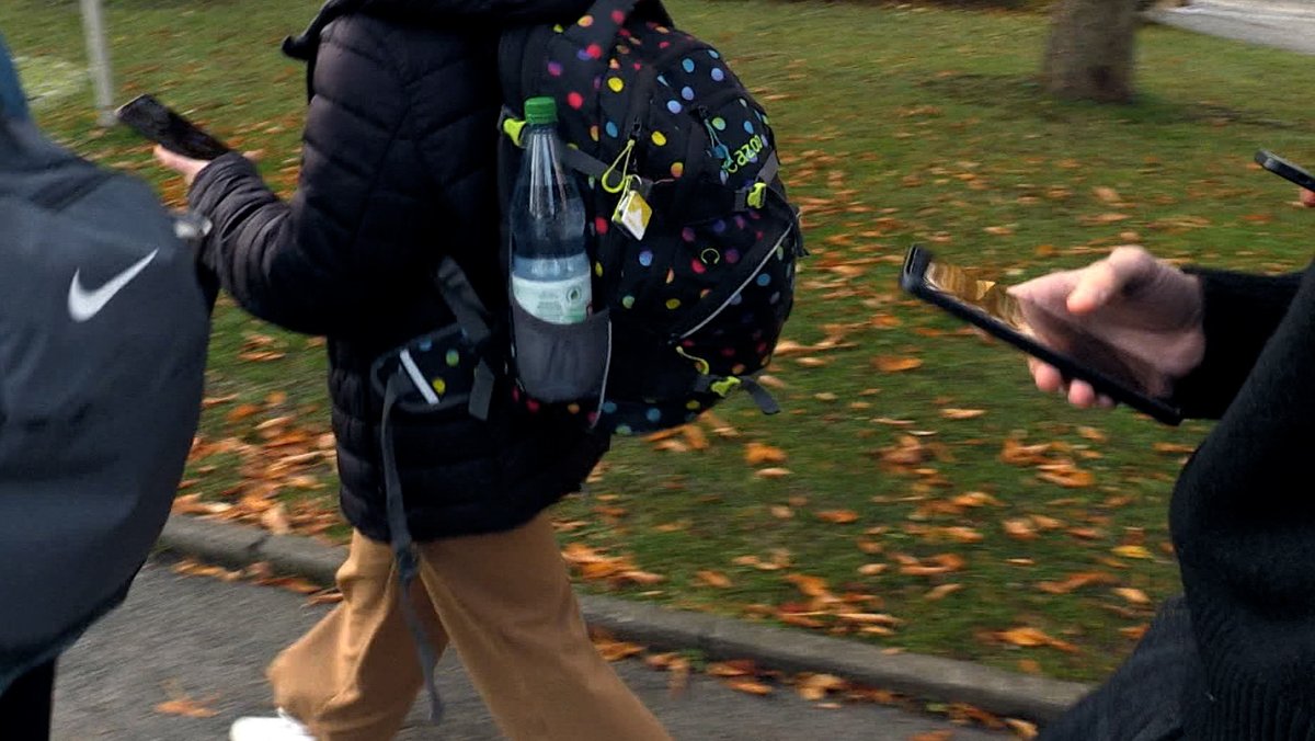 Handyverbot an Bayerns Schulen wird ausgeweitet