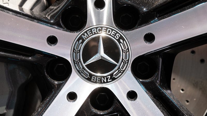 Mercedes-Zeichen an den Felgen