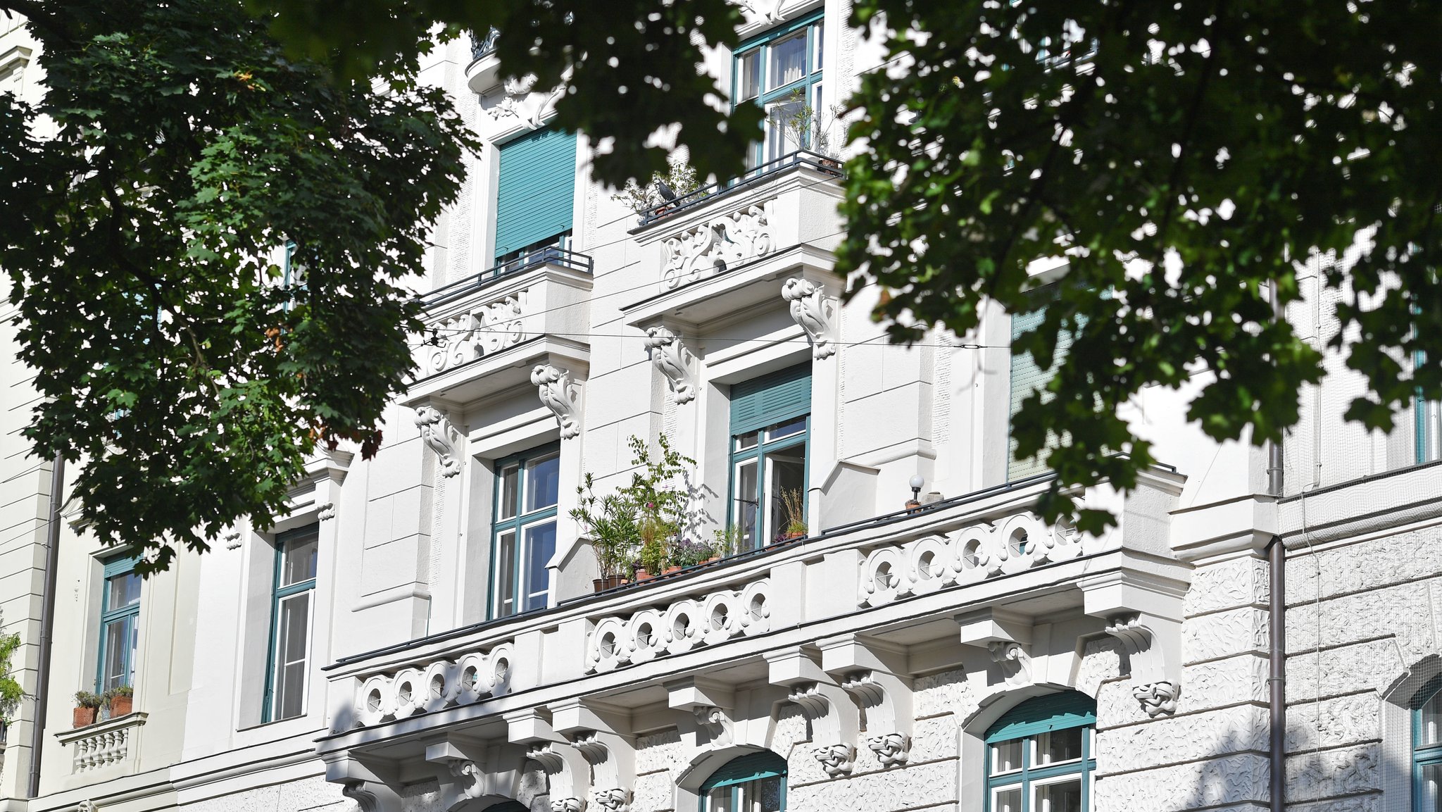 Wer heute schon einen schönen Altbau wie diesen in München besitzt, kann sich glücklich schätzen. Denn die Bodenpreise explodieren seit Jahren.