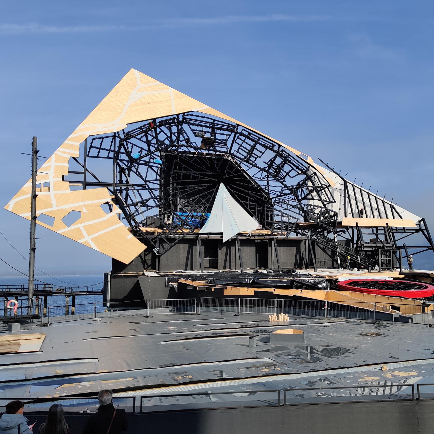 Aufbau Bühnenbild der Bregenzer Festspiele episode artwork