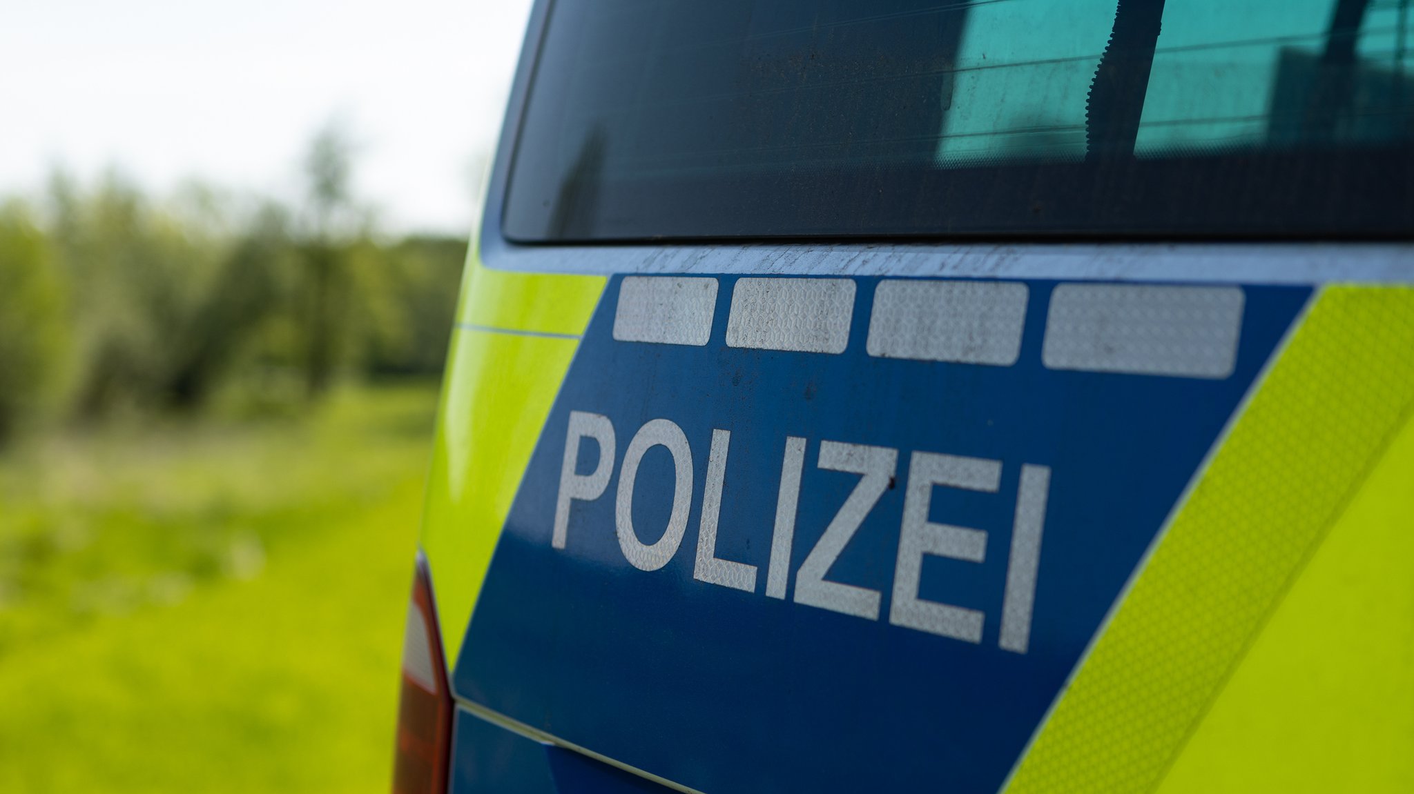 Einsatzwagen der Polizei - Schriftzug Polizei