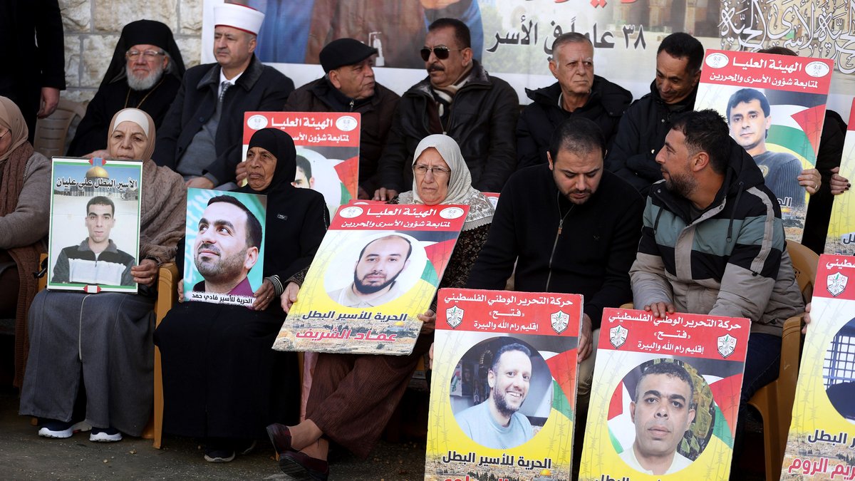 Verwandte von festgenommenen Palästinensern fordern deren Freilassung (Aufnahme vom 16.01.2024)