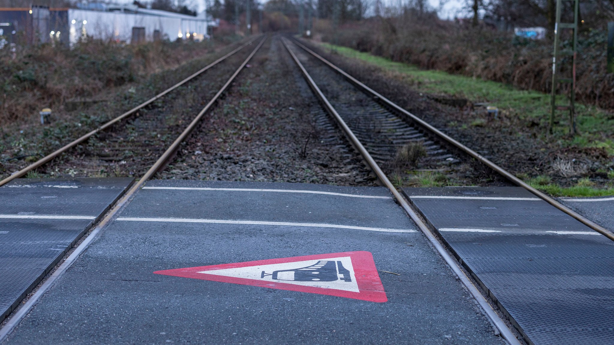 Bahnübergang (Symbolbild)