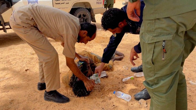 Vorwürfe gegen Tunesien: Asylbewerber in der Wüste ausgesetzt | Bild: BR Vorwürfe gegen Tunesien: Asylbewerber in der Wüste ausgesetzt