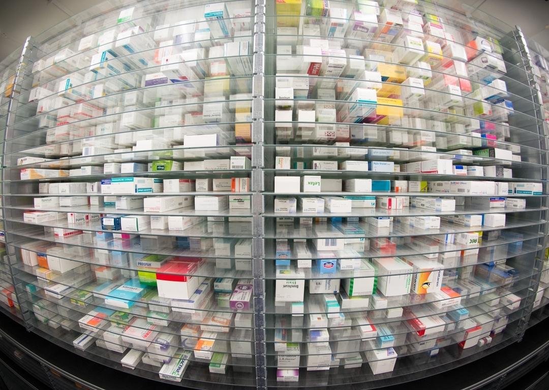 Arzneien in einer Apotheke