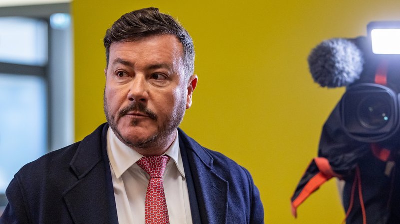 René Benko am 24.04.24 in Innsbruck | Bild: picture alliance / EXPA / APA / picturedesk.com René Benko am 24.04.24 in Innsbruck