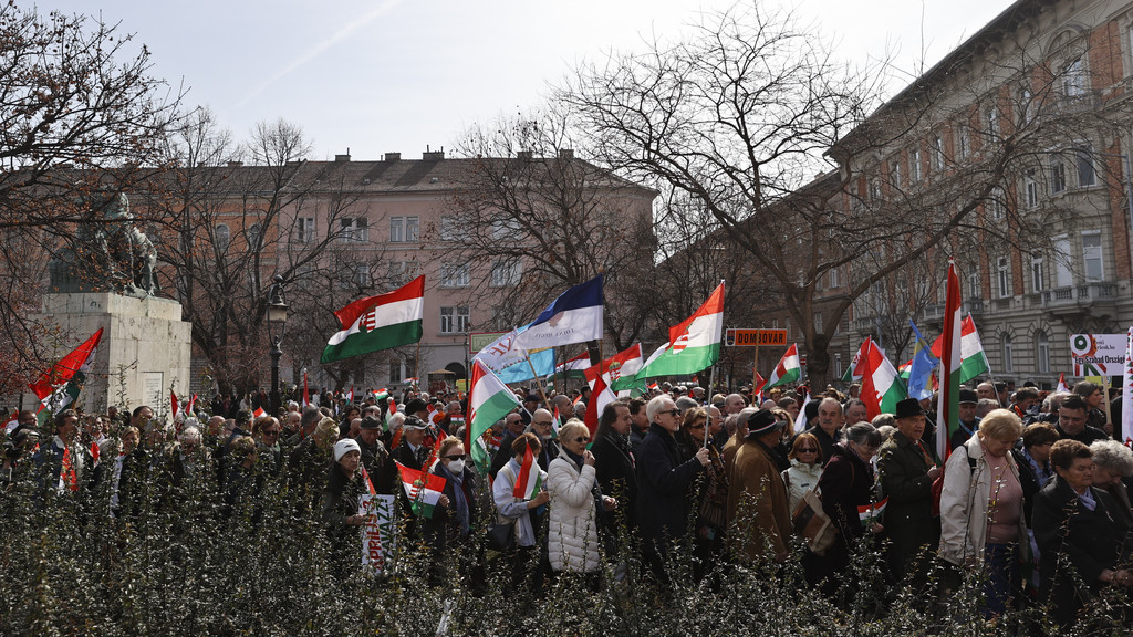 Wahldemo für Victor Orbán am 15.3. in Budapest